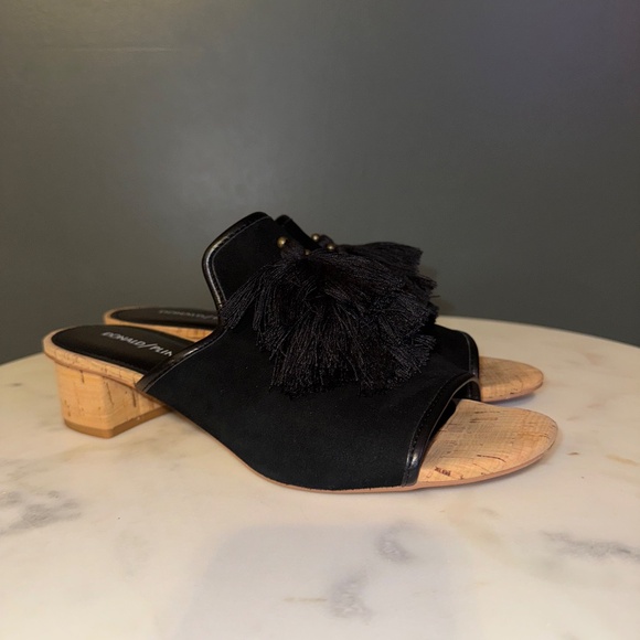 Donald / Pliner  | 9 | Black Sandal with Tassel - Picture 5 of 5